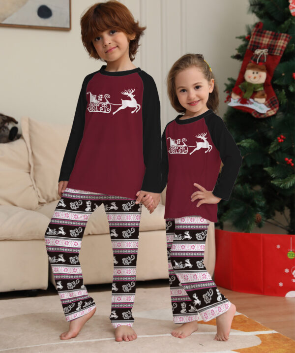 Zomaica Women's Fashion Deer Pattern With Stripes Letter Printing Christmas Parent-child Suit - Image 5